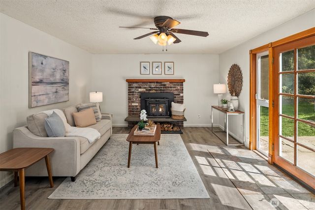 28444 Retreat Kanaskat Road SE, Ravensdale, WA 98051