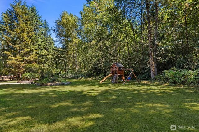 28444 Retreat Kanaskat Road SE, Ravensdale, WA 98051