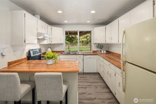 28444 Retreat Kanaskat Road SE, Ravensdale, WA 98051