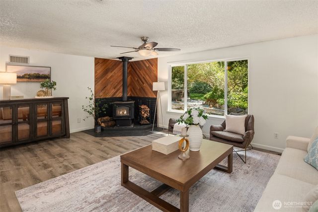 28444 Retreat Kanaskat Road SE, Ravensdale, WA 98051