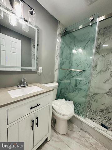 2440-42 S 9TH ST, Philadelphia, PA 19148