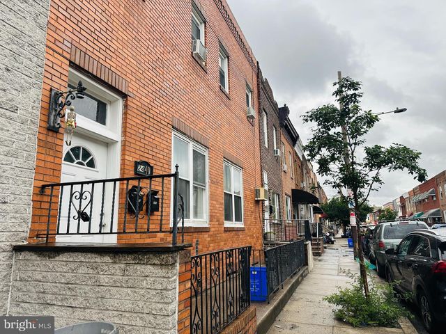 2440-42 S 9TH ST, Philadelphia, PA 19148