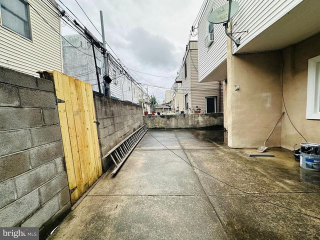 2440-42 S 9TH ST, Philadelphia, PA 19148