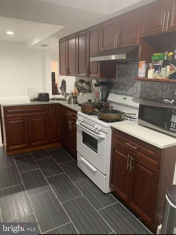 2440-42 S 9TH ST, Philadelphia, PA 19148