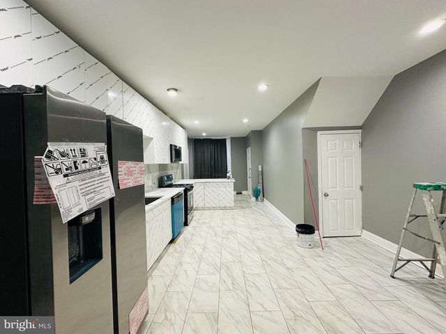 2440-42 S 9TH ST, Philadelphia, PA 19148