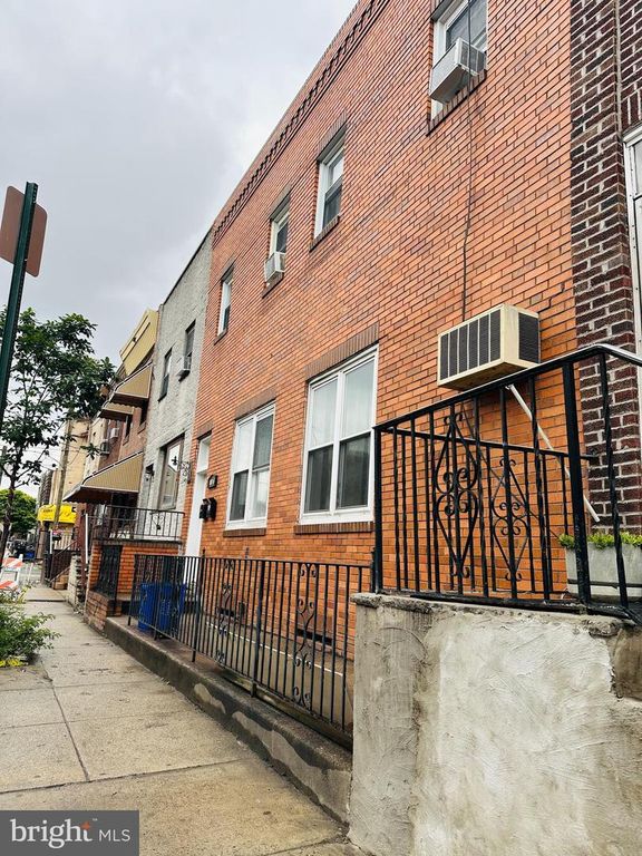 2440-42 S 9TH ST, Philadelphia, PA 19148