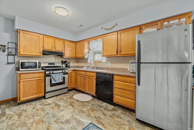 421 Manahan Drive, Angola, IN 46703