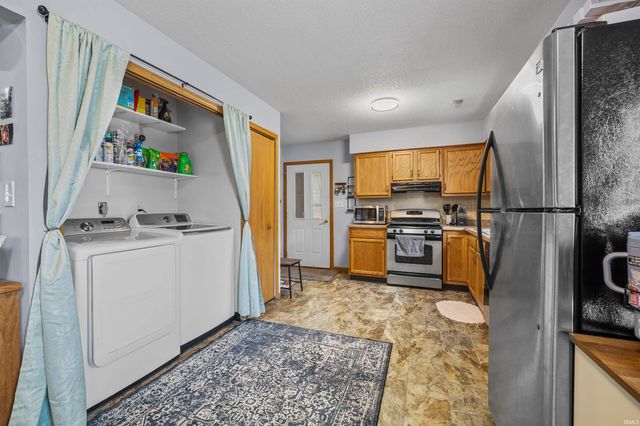 421 Manahan Drive, Angola, IN 46703