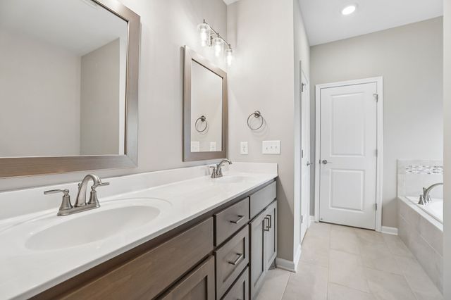 248 Doak Rd, Manchester, TN 37355