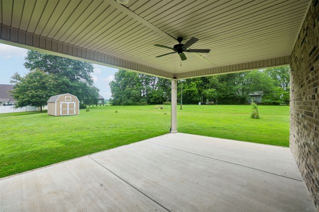 248 Doak Rd, Manchester, TN 37355
