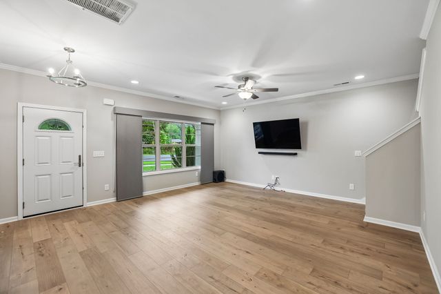 248 Doak Rd, Manchester, TN 37355