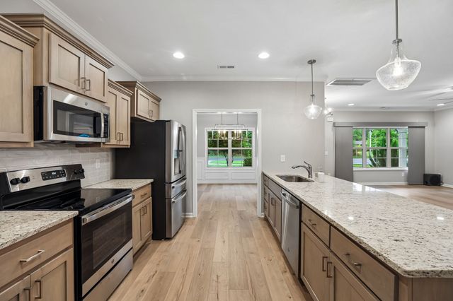 248 Doak Rd, Manchester, TN 37355