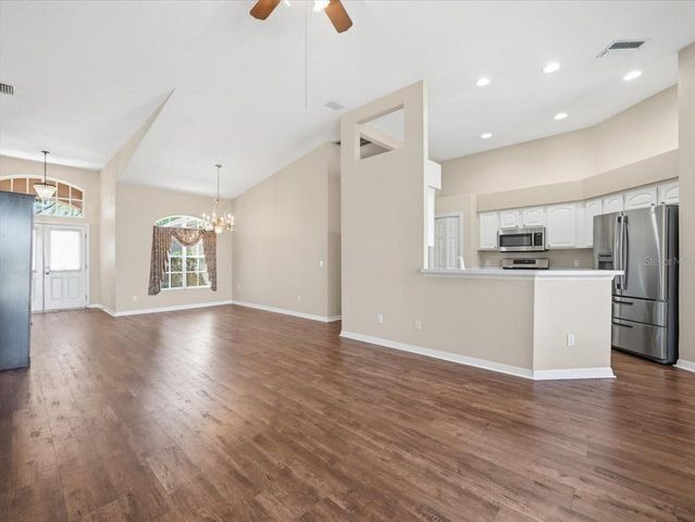 19607 MORDEN BLUSH DRIVE, Lutz, FL 33558