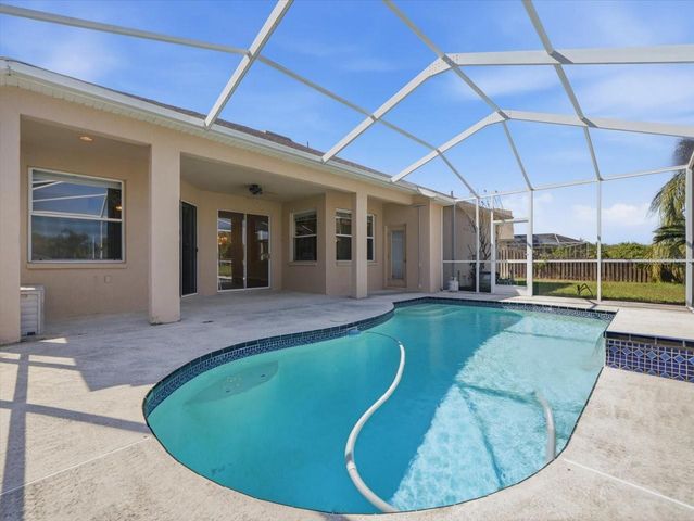 19607 MORDEN BLUSH DRIVE, Lutz, FL 33558