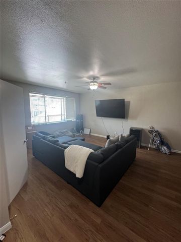 2608 Salado ST 3002, Austin, TX 78705