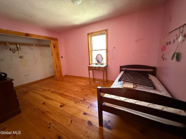 1849 Glens Falls Mountain Road, Lake Luzerne, NY 12846