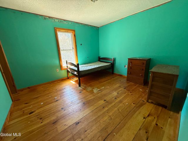 1849 Glens Falls Mountain Road, Lake Luzerne, NY 12846