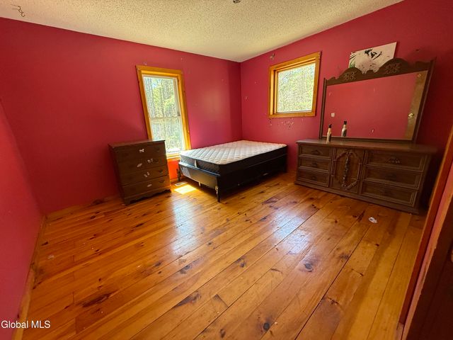 1849 Glens Falls Mountain Road, Lake Luzerne, NY 12846