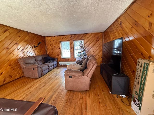 1849 Glens Falls Mountain Road, Lake Luzerne, NY 12846
