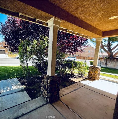 12431 Blazing Star Lane, Victorville, CA 92392