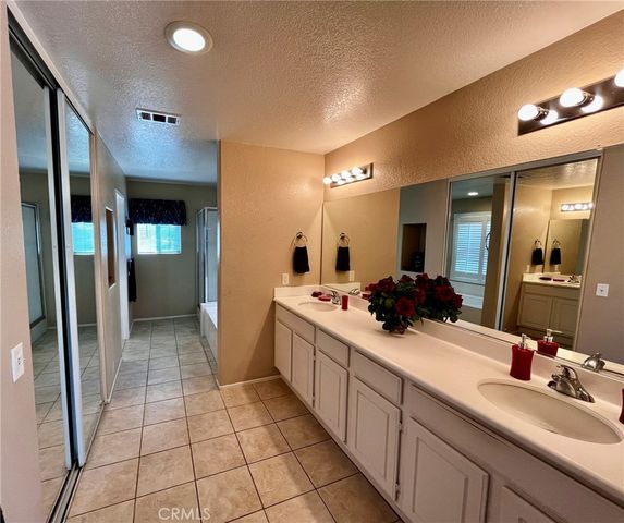12431 Blazing Star Lane, Victorville, CA 92392