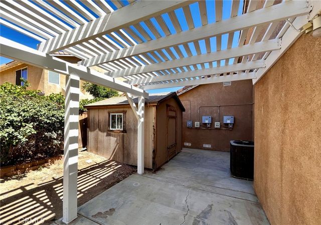 12431 Blazing Star Lane, Victorville, CA 92392
