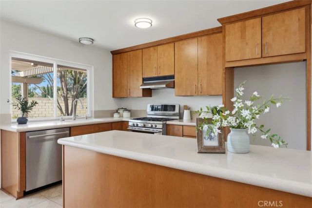 4932 Gainsport, Irvine, CA 92604