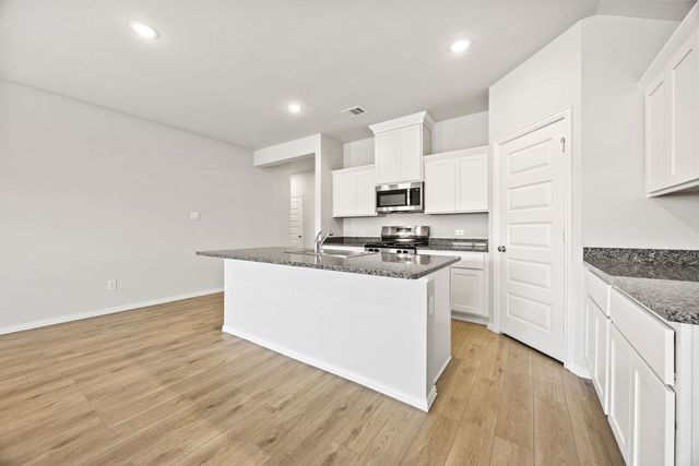 547 Forest Haven Drive, Van Alstyne, TX 75495