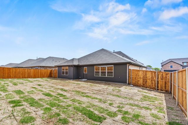 547 Forest Haven Drive, Van Alstyne, TX 75495