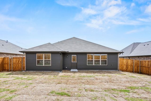 547 Forest Haven Drive, Van Alstyne, TX 75495