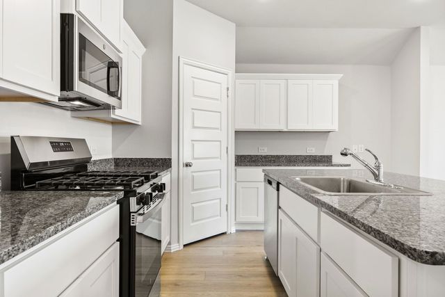 547 Forest Haven Drive, Van Alstyne, TX 75495