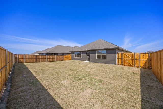 547 Forest Haven Drive, Van Alstyne, TX 75495