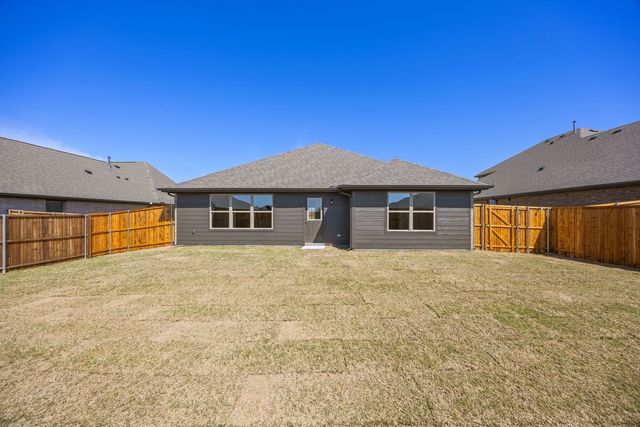 547 Forest Haven Drive, Van Alstyne, TX 75495