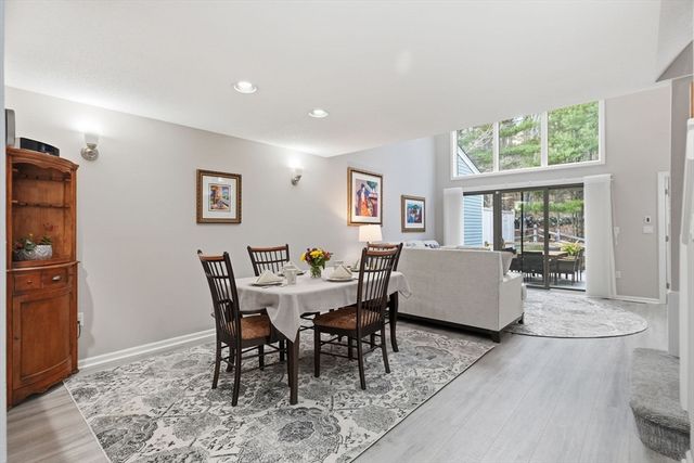 59 Hillside Dr 59, Wayland, MA 01778