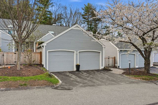 59 Hillside Dr 59, Wayland, MA 01778