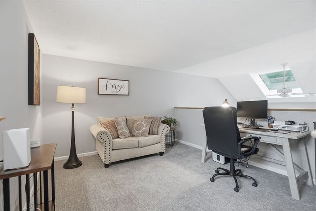 59 Hillside Dr 59, Wayland, MA 01778