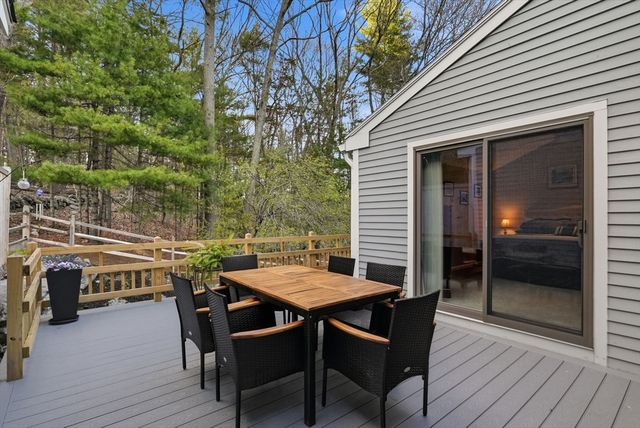 59 Hillside Dr 59, Wayland, MA 01778