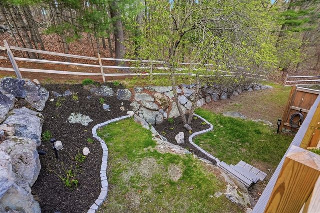 59 Hillside Dr 59, Wayland, MA 01778