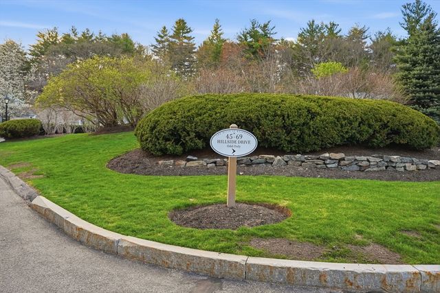 59 Hillside Dr 59, Wayland, MA 01778