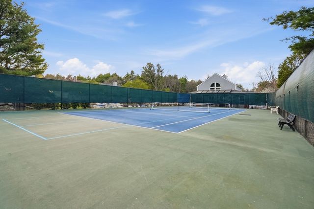 59 Hillside Dr 59, Wayland, MA 01778