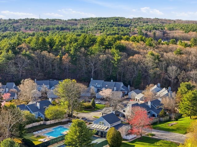 59 Hillside Dr 59, Wayland, MA 01778