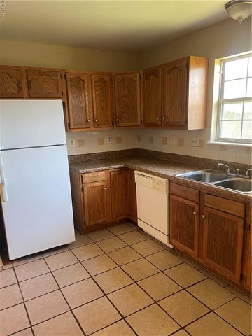 816 Old Point AVE, Hampton, VA 23663