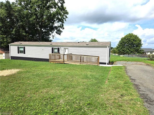 126 Sheraton Court, King, NC 27021