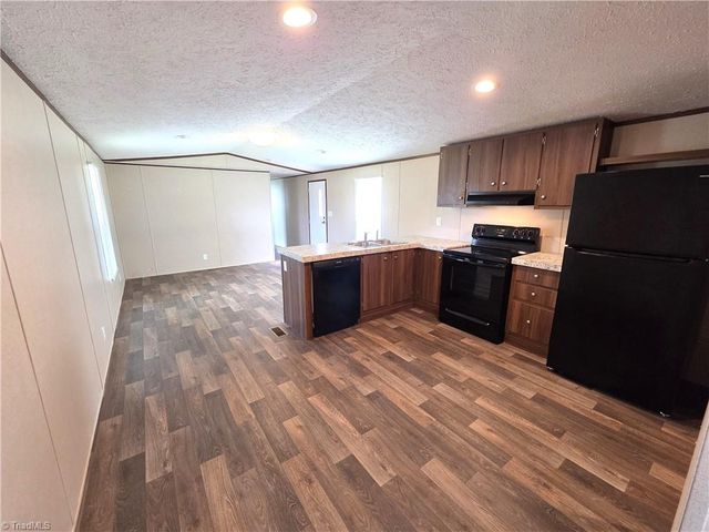 126 Sheraton Court, King, NC 27021