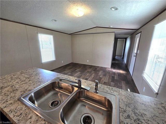 126 Sheraton Court, King, NC 27021