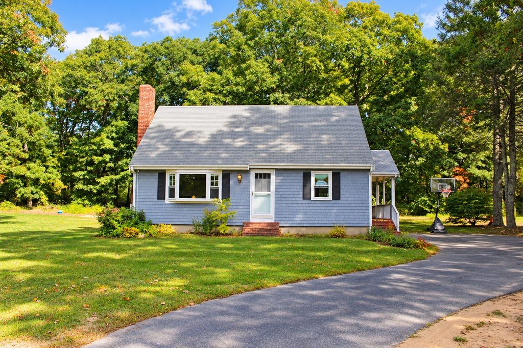 165 Fremont St, Taunton, MA 02780