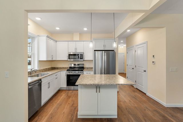 14R Dogwood Circle 14R Kousa, Milton, VT 05468