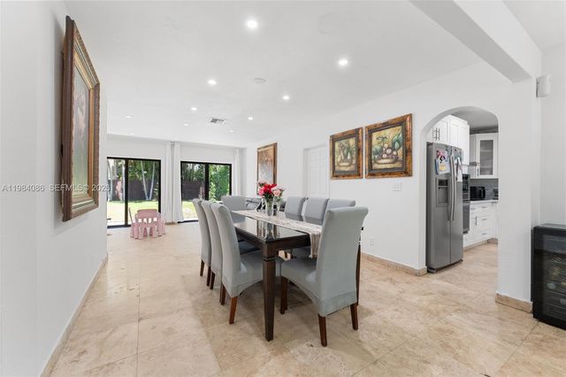 2054 Alton Rd, Miami Beach, FL 33140