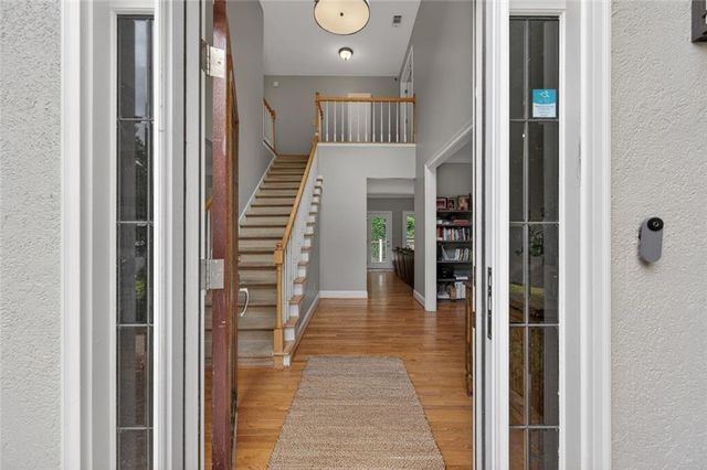 865 Devenish Lane, Roswell, GA 30075