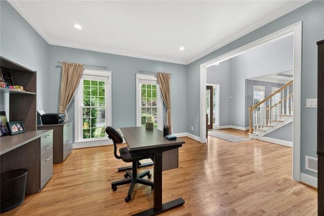 865 Devenish Lane, Roswell, GA 30075